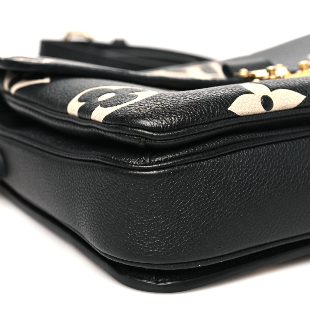 Empreinte Monogram Giant Pochette Metis Black Beige