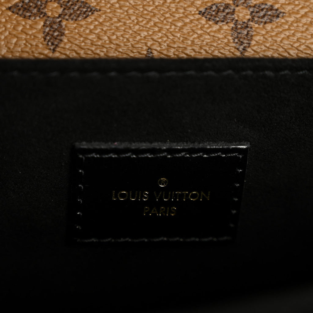Reverse Monogram Pochette Metis