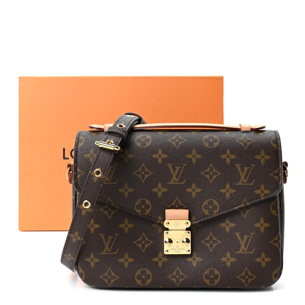 Monogram Pochette Metis