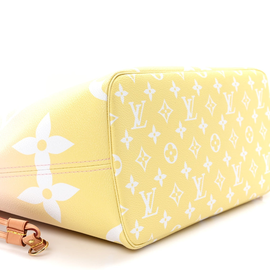 Monogram Giant By The Pool Neverfull MM Light Pink
