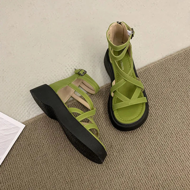 Sandalias de verano antideslizantes y cómodas de suela gruesa.