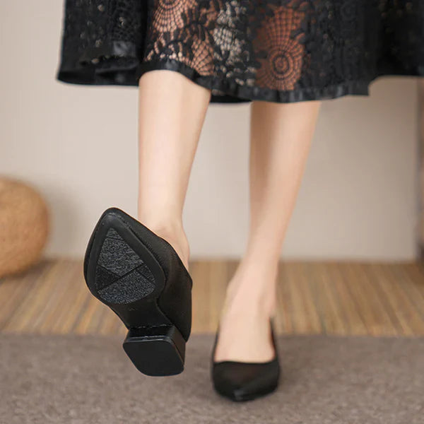 Zapatos de moda con textura de lichi.