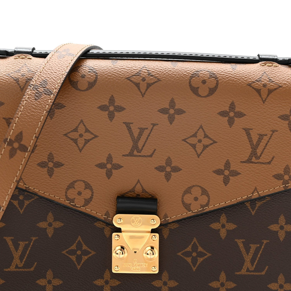 Reverse Monogram Pochette Metis