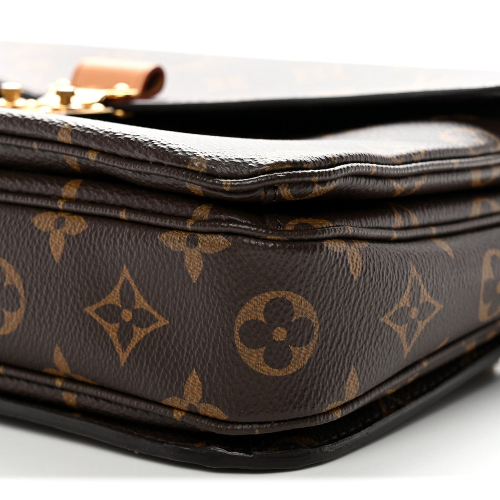 Monogram Pochette Metis