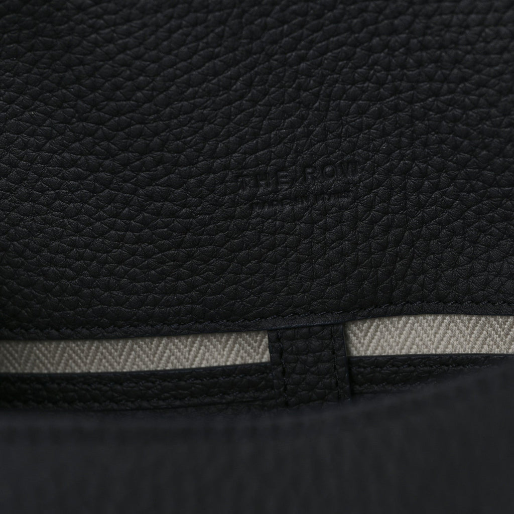 Grained Calfskin Soft Margaux 17 Midnight