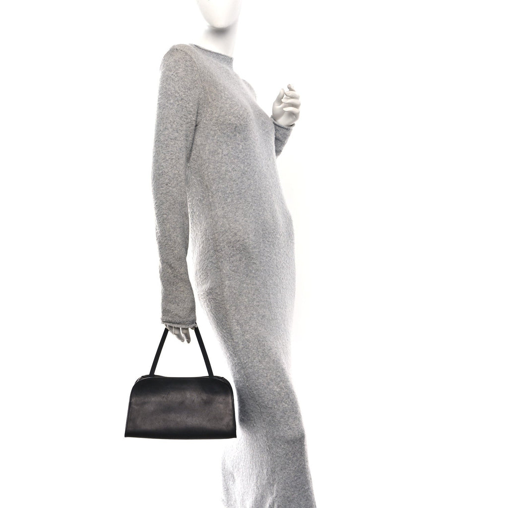 Smooth Calfskin Peggy Bag Black