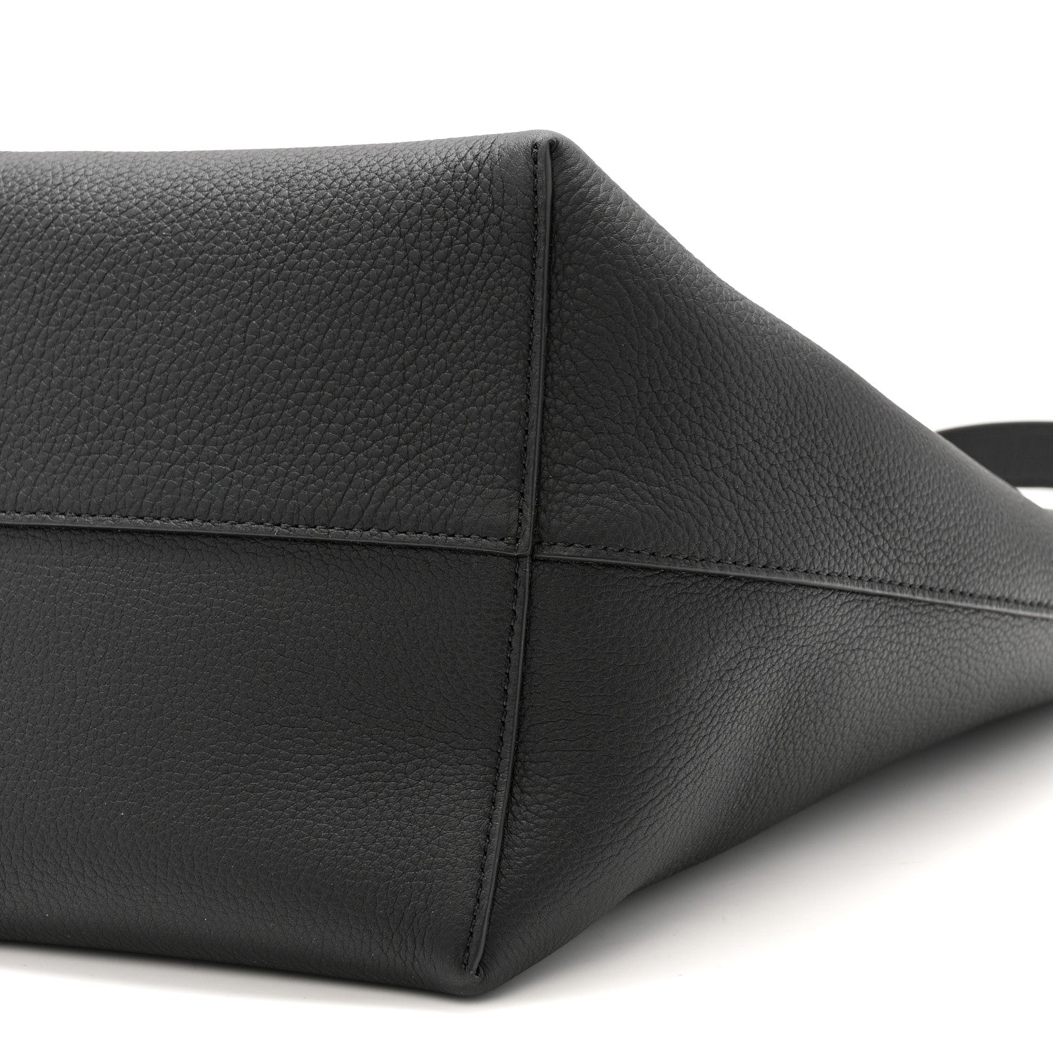 Grained Calfskin Medium N/S Park Tote Black