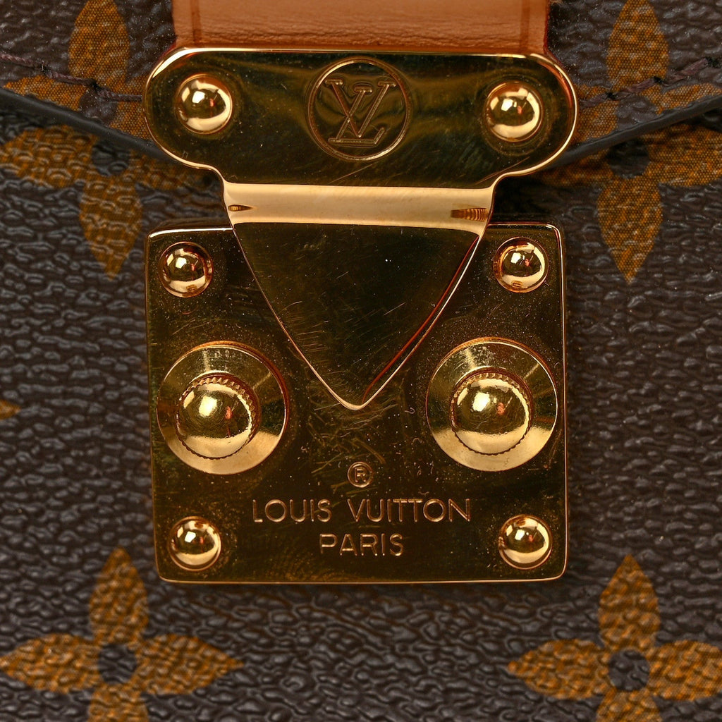Monogram Pochette Metis