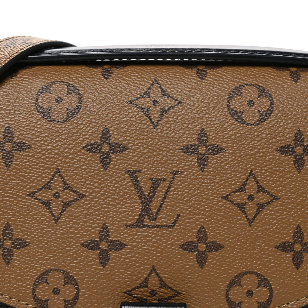 Reverse Monogram Pochette Metis