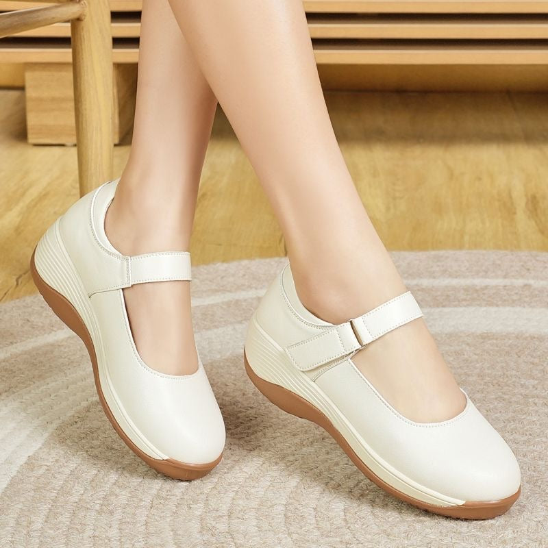 Zapatos de cuero huecos antideslizantes