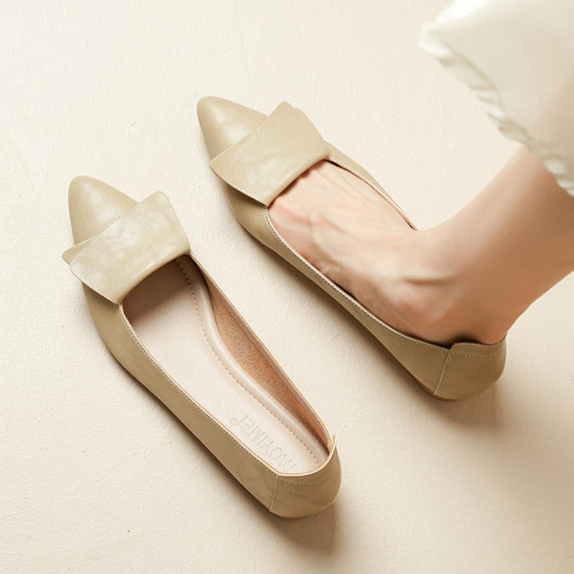 Zapatos de piel con tacón ancho (varios tamaños disponibles)