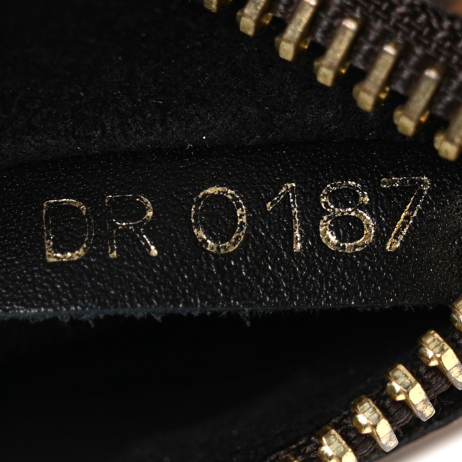 Reverse Monogram Pochette Metis
