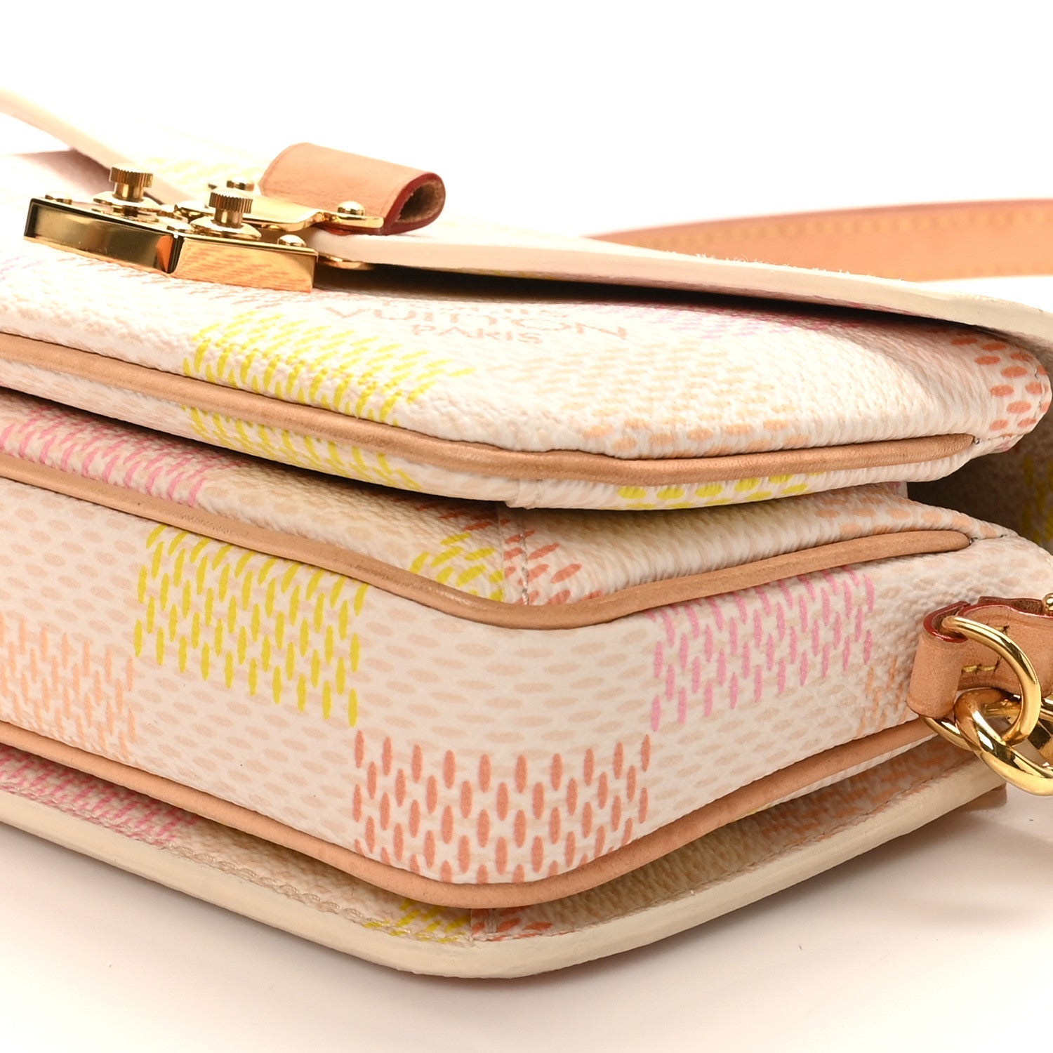 Damier Giant Pochette Metis East West Peach