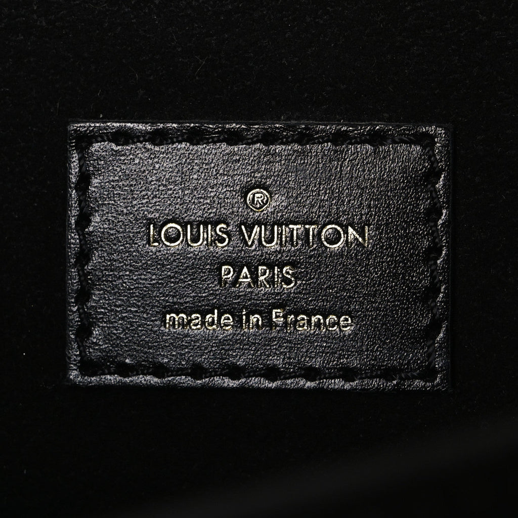 Reverse Monogram Pochette Metis