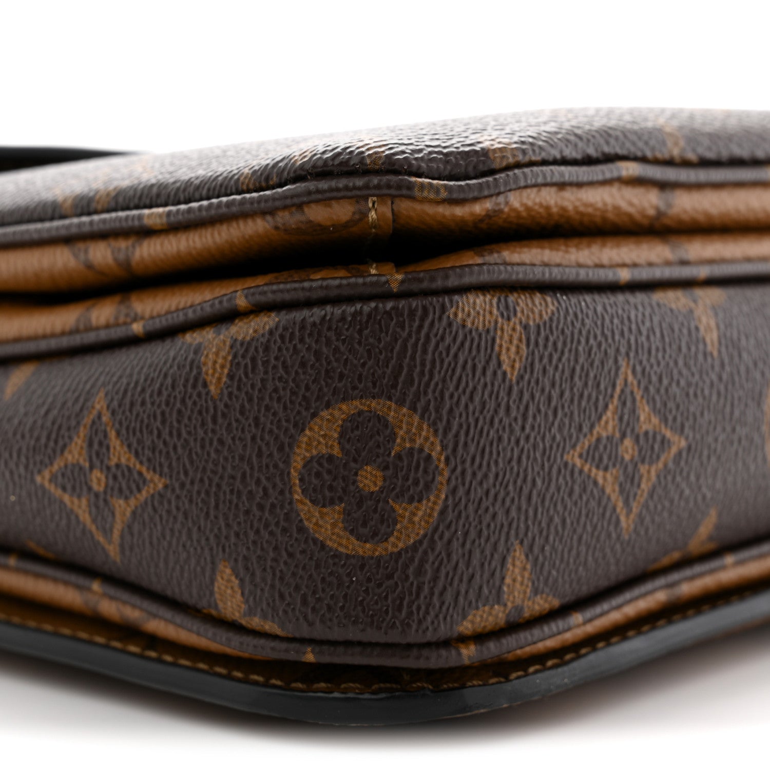 Reverse Monogram Pochette Metis