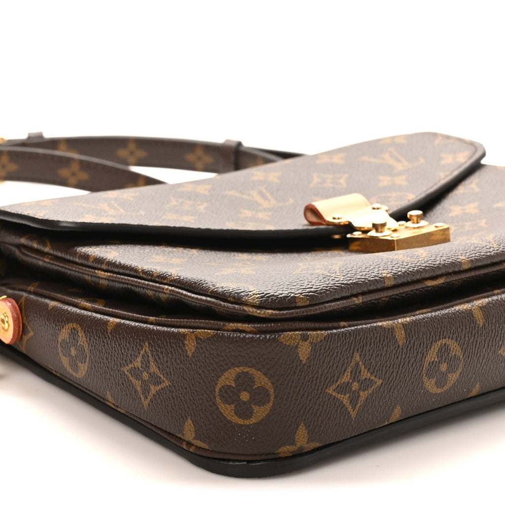 Monogram Pochette Metis