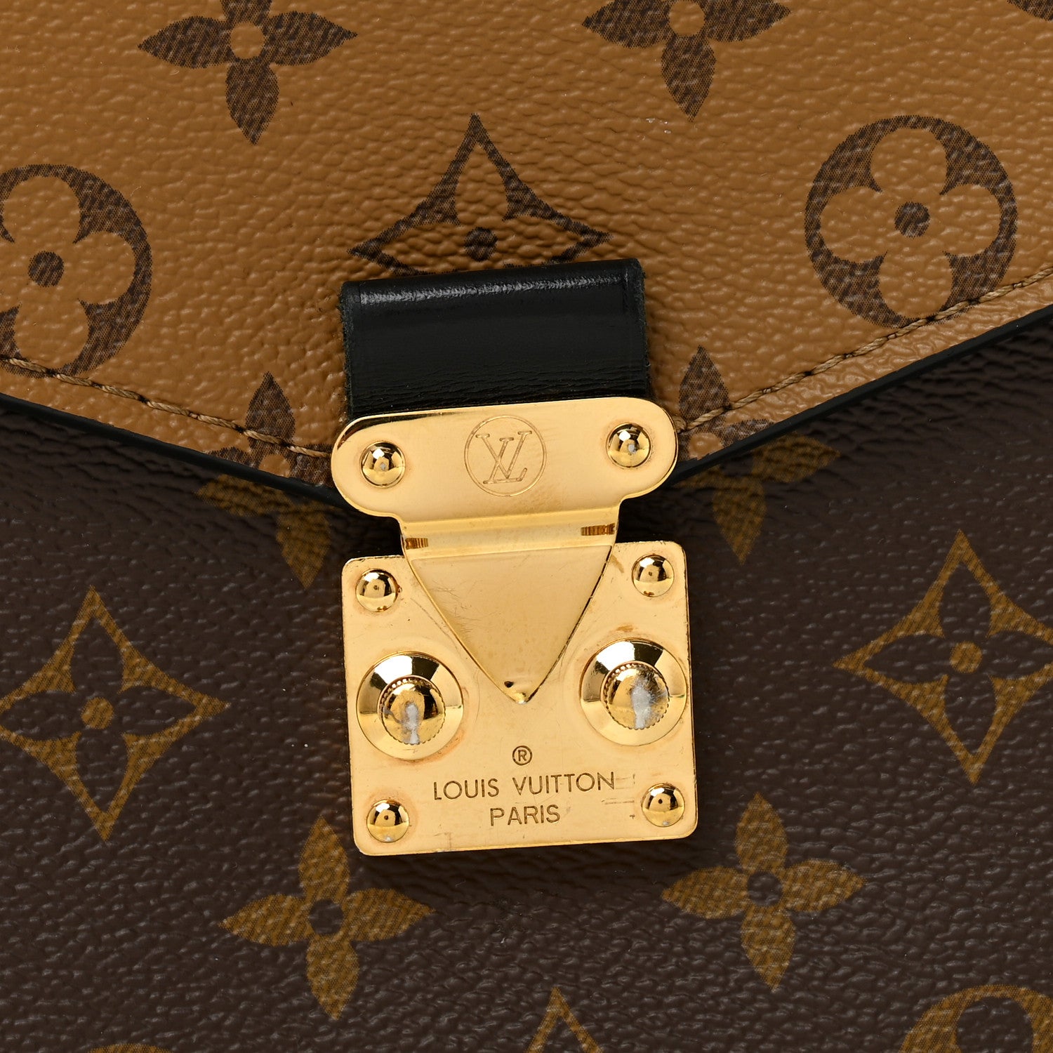 Reverse Monogram Pochette Metis