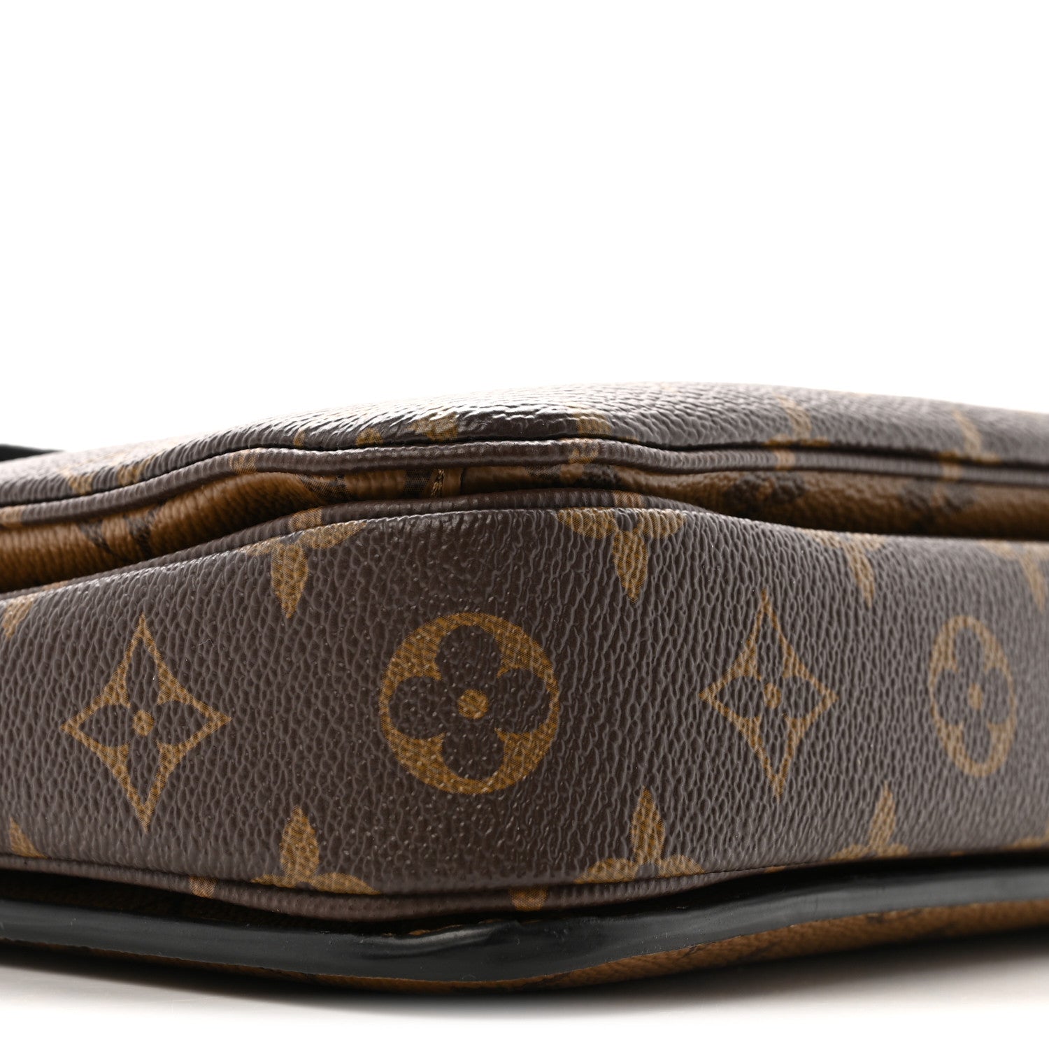 Reverse Monogram Pochette Metis