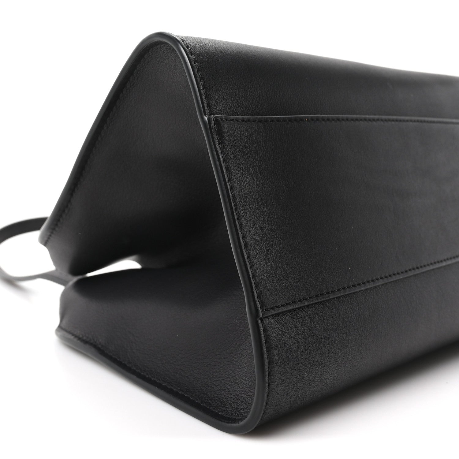 Smooth Calfskin Peggy Bag Black